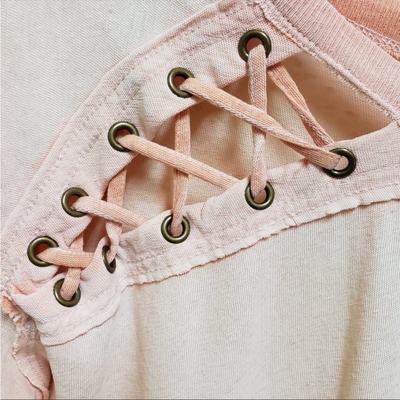 Free People We The Free First Love Oversized Peach Lace Up Long Sleeve Tee Sz XS - Picture 3 of 12